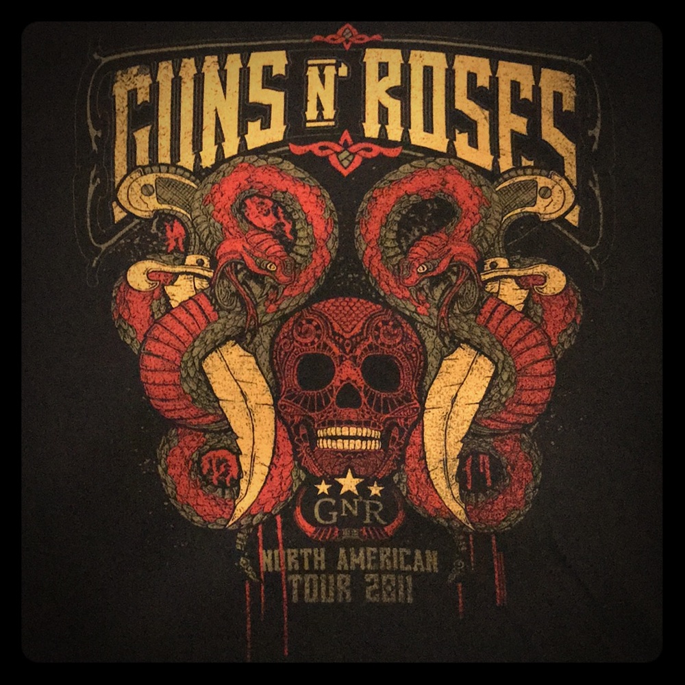 Men’s 2XL Guns N’ Roses 2012 Tour t-shirt